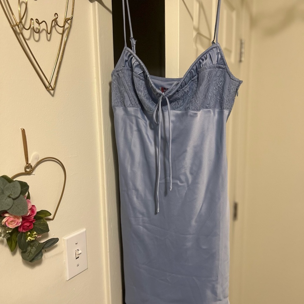 Elegant Blue Lace Trim Nightgown